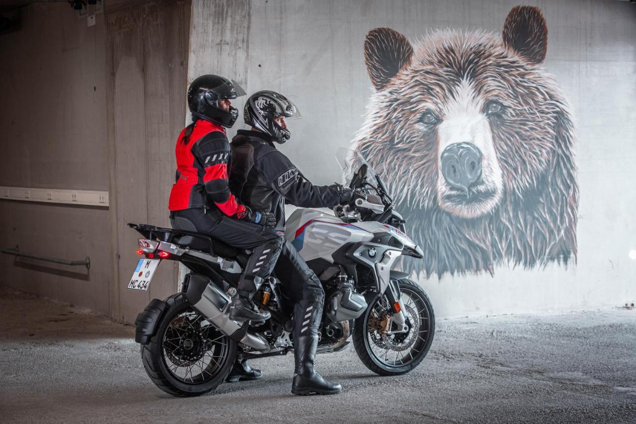 Grizzly Sport & Motorrad Resort Sankt Margarethen im Lungau Buitenkant foto